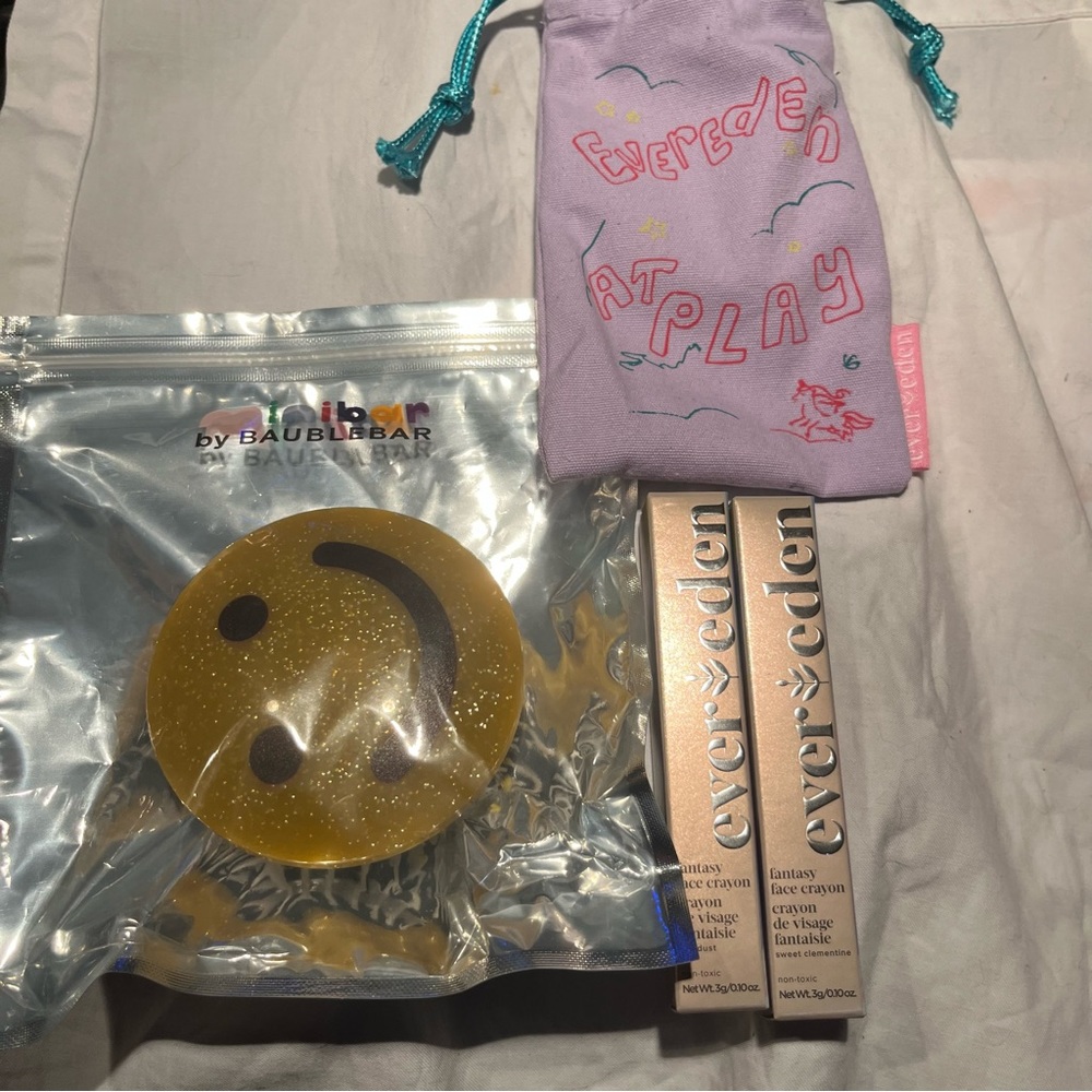 Evereden Kids Fantasy Crayons + Baublebar Kids Smiley Hair Brush